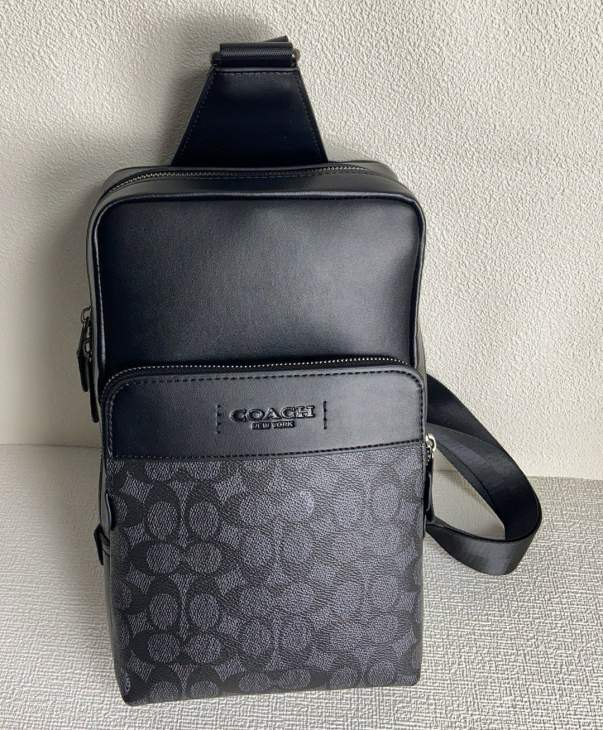Picture of Coach Mens Bags _SKUfw213011509fw